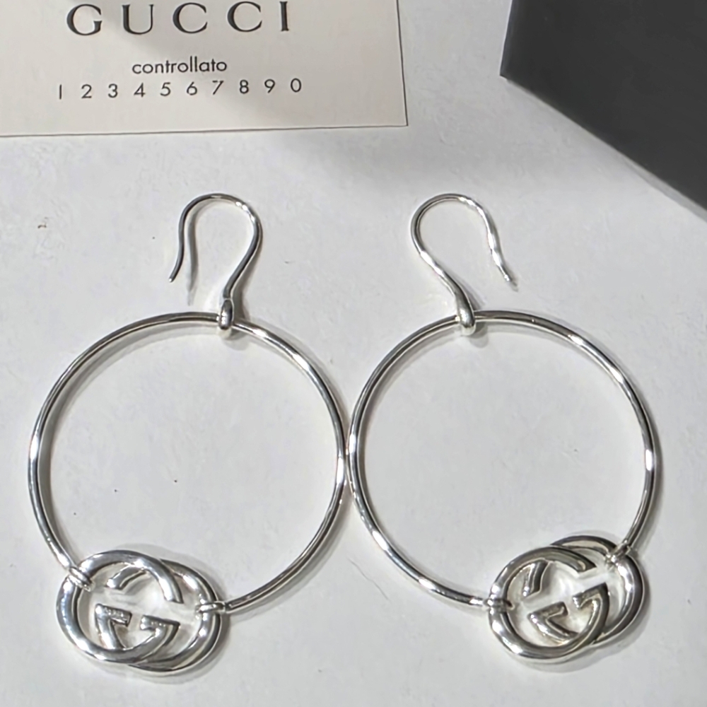 New, Gucci Sterling Silver Large "Brit" GG Hoop Earrings - Picture 6 of 16